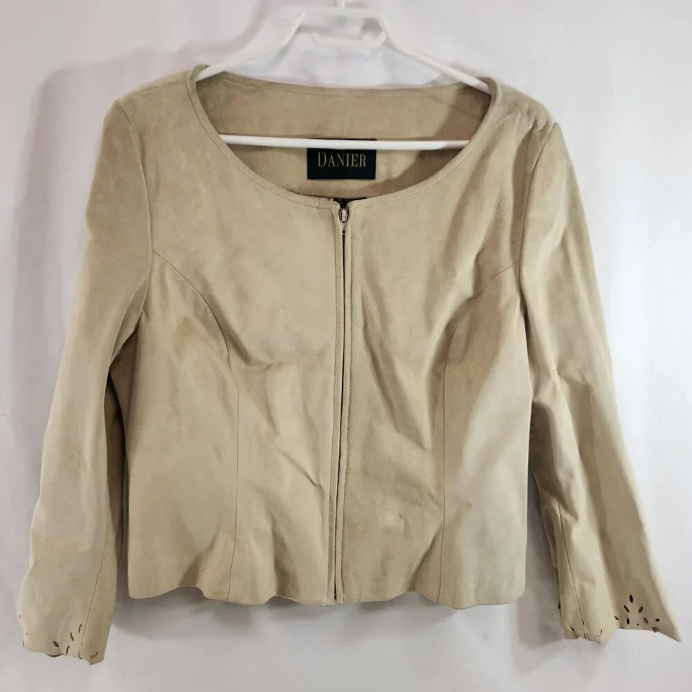 Danier Matching 2-Piece Suede Jacket & Crop Pants Size  12 - Picture 2 of 16